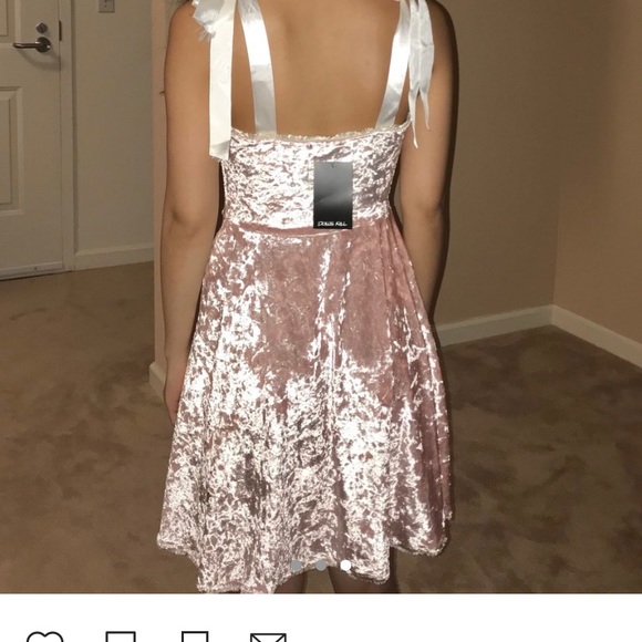 Iso PLEASE HELP! size medium or large - Picture 1 of 2